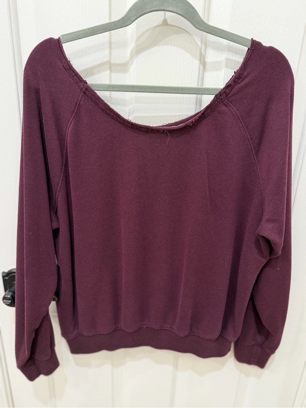 Victoria's Secret PINK Maroon Crewneck Sweatshirt - Picture 5 of 5